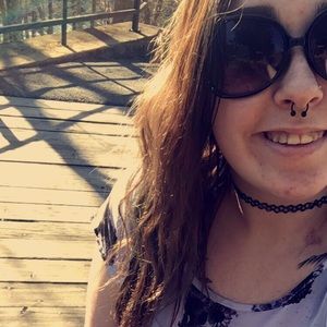 Meet your Posher, Aimee